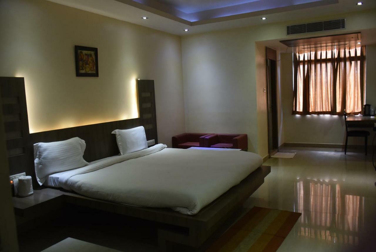 Hotel Saraswati Inn Aurangabad  Exterior photo